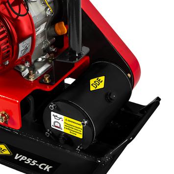 Виброплита DDE VP 55 CK (2,8 л.с., плита 430×310 мм, до 250 кв. м/час, 54 кг, гл. упл. 20 см, колеса)