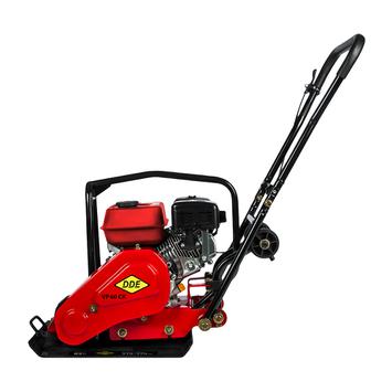 Виброплита DDE VP 60 СK (6,5 л.с., плита 510×370 мм, до 380 кв. м/час, 65 кг, гл. упл. 20 см, колеса)