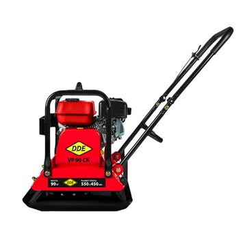 Виброплита DDE VP 90 CK (6,5 л.с., плита 550×450 мм, до 500 кв. м/час, 90 кг, гл. упл. 30 см, колеса)
