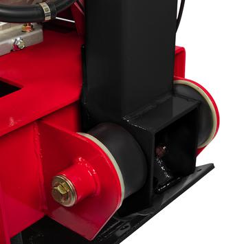 Виброплита DDE VP 165 СK (9,0 л.с., плита 710×450 мм, до 400 кв. м/час, 160 кг, гл. упл. 60 см, реверс, колеса)